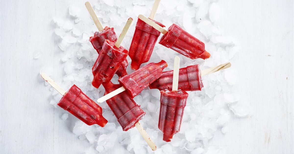 Frozen Strawberry Popsicles | Crop's
