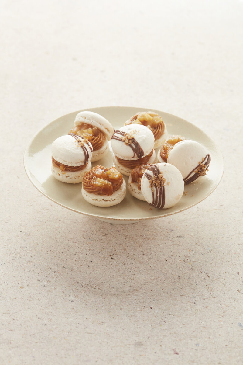 Apple & Caramel Macarons